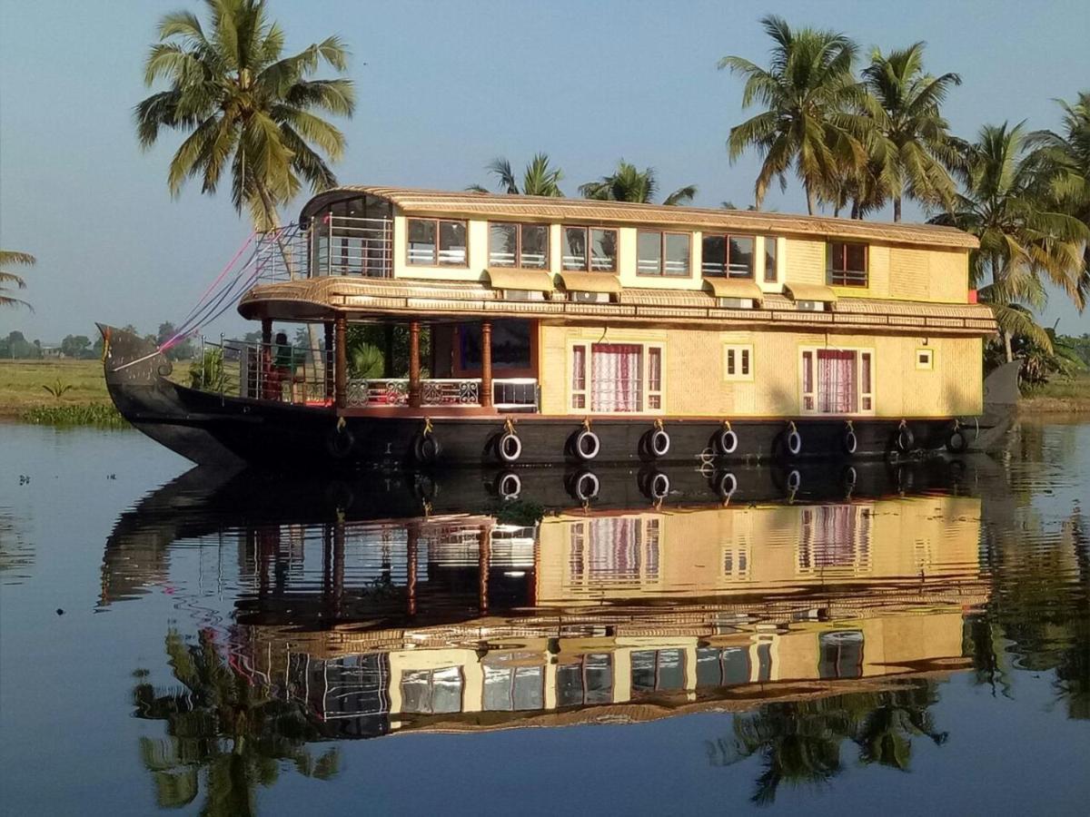 Marari Houseboat Hotel Mararikulam Ngoại thất bức ảnh
