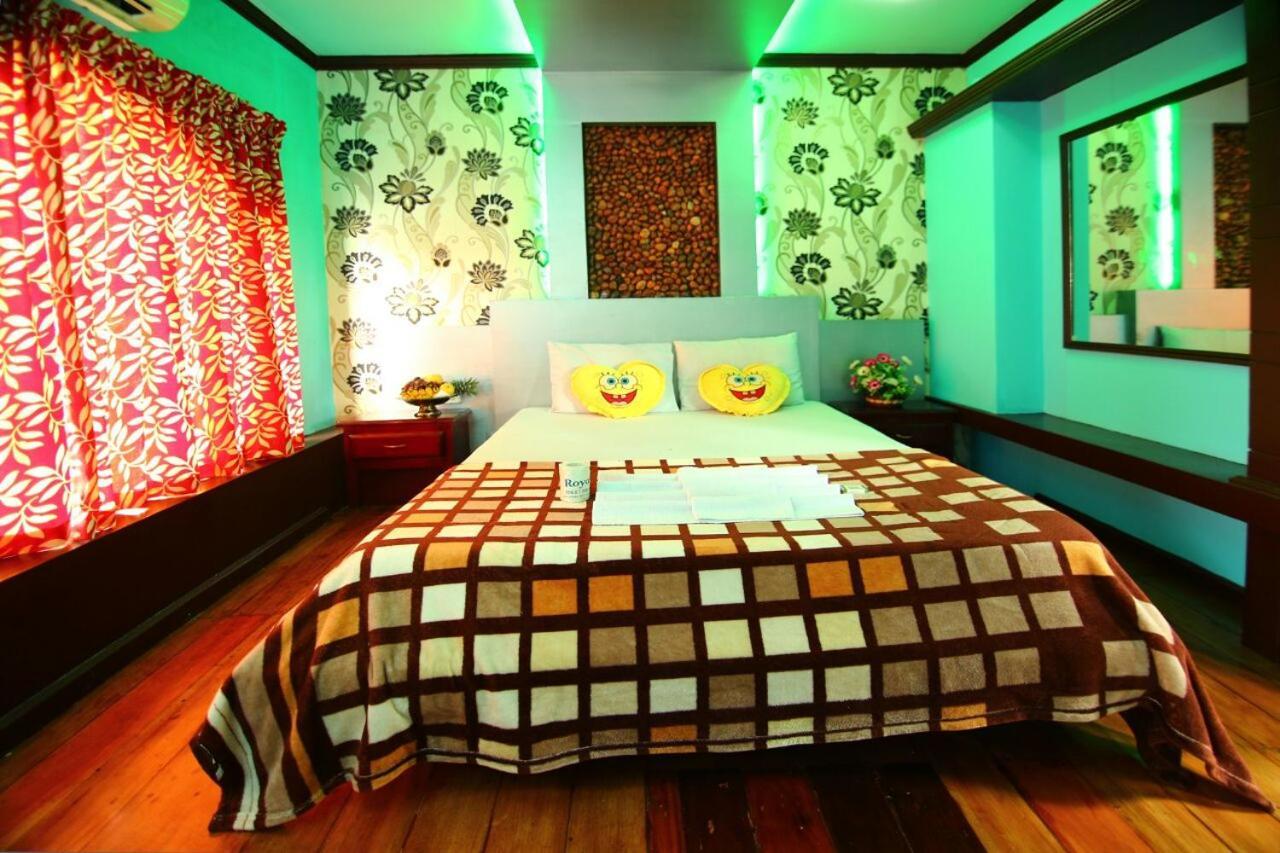 Marari Houseboat Hotel Mararikulam Ngoại thất bức ảnh