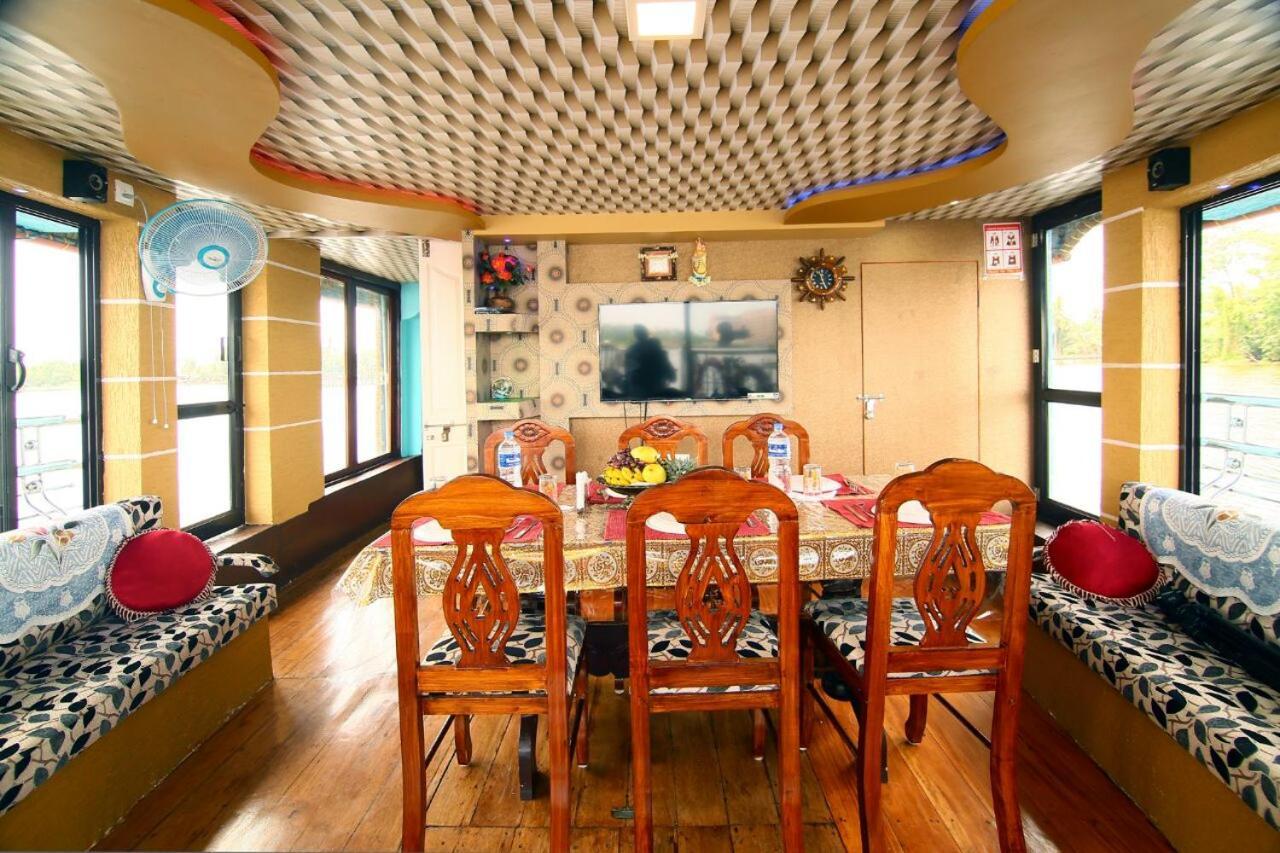 Marari Houseboat Hotel Mararikulam Ngoại thất bức ảnh
